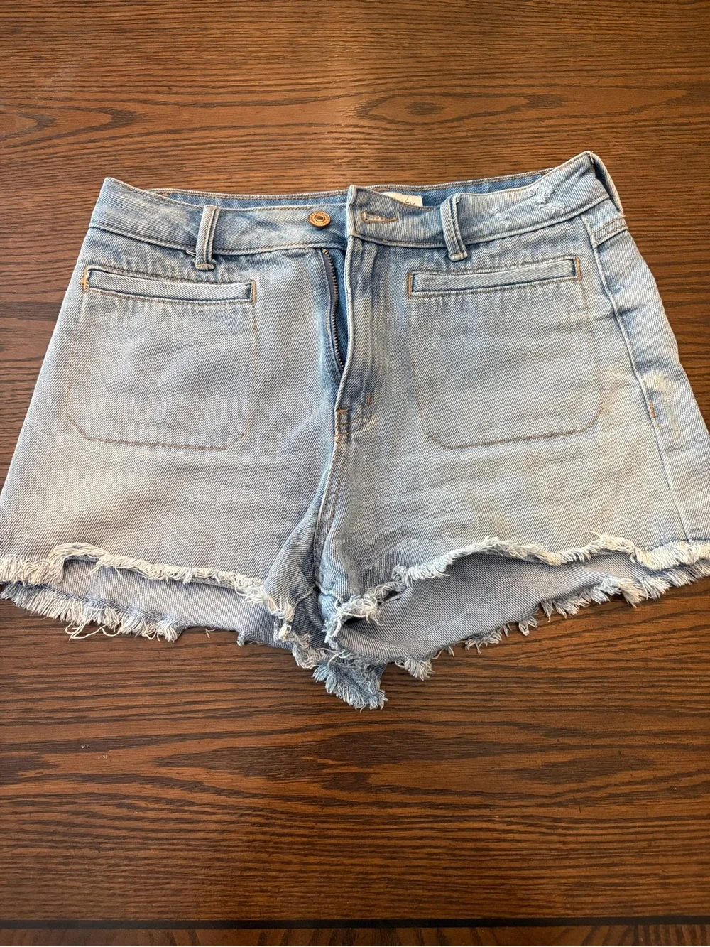 Light Wash Frayed Hem Women's Denim Shorts